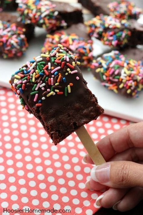 Foods On A Stick, Waffle Pops, Caprese Bites, Brownie Pops, Food On Sticks, Brownies Recipe Easy, Chocolate Sprinkles, Easy Treats, On A Stick