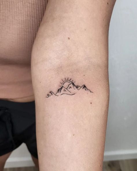 Sun And Moutain Tattoos, Beach Sunrise Tattoo Ideas, Mountain Flash Tattoo, Delicate Mountain Tattoo, Small Tattoos Nature, Mountain Tattoo Ribs, Transforming Tattoos, Mountain Sunset Tattoo, Adventure Doodles