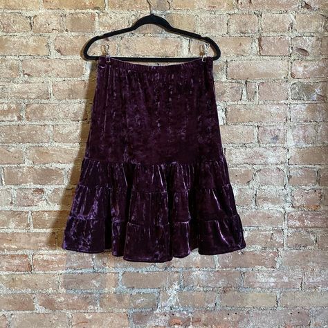 purple tiered velvet midi skirt! Adorable... - Depop Purple Midi Skirt Outfit, Purple Velvet Skirt, Purple Midi Skirt, Dark Purple Color, Velvet Midi Skirt, Midi Skirt Outfit, Tiered Midi Skirt, Velvet Skirt, Skirt Outfit