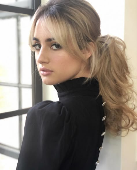 Lucy Tell Me Lies, Tell Me Lies Lucy, Grace Van Patten, Tell Me Lies, Summer Hair Trends, Hair Inspo Color, Model Hair, All Things Beauty, Cut And Color