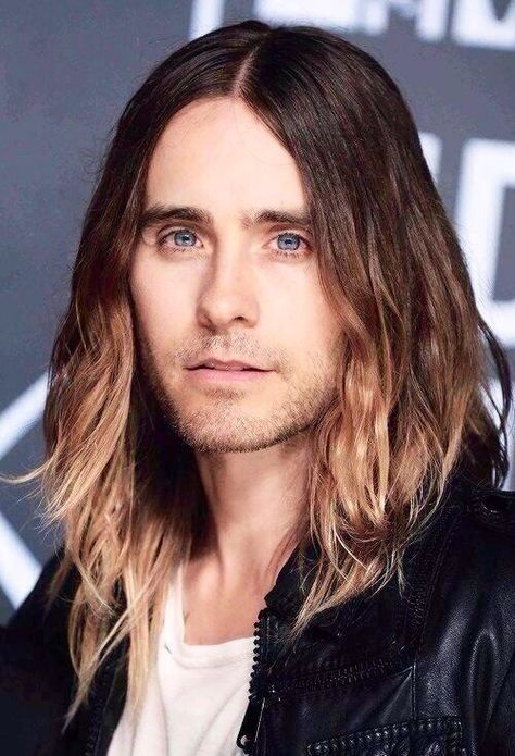 Jared Leto 2013 VMA's. The moment a guy has better hair than me. Ombre Hair Men, Jared Leto Haircut, Jared Leto Long Hair, Jared Leto Hair, Beatles Fashion, Hair Evolution, Behind Blue Eyes, Second Day Hairstyles, Men With Long Hair