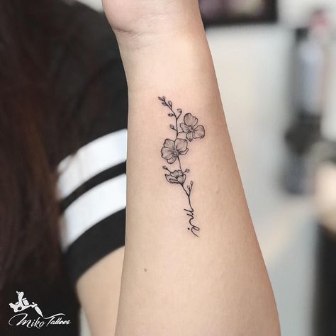 220+ Flower Tattoos Meanings and Symbolism (2020) Different Type of Designs & Ideas Small Flower Tattoo, Orchid Flower Tattoos, Flower Tattoo Meanings, Orchid Tattoo, Shape Tattoo, Foot Tattoos For Women, Tattoos For Women Flowers, Inspiration Tattoos, Tattoo Designs And Meanings