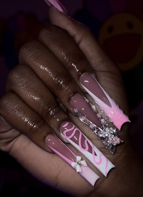 Nail Inspo Tapered Square, Nail Inspo Square, Pink Nails Long, Square Nails Pink, Nail Inspo French, Nails Charm, Xl Nails, Charm Nails, Holloween Nails