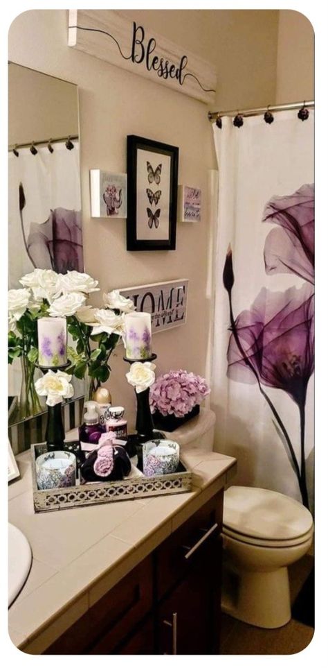 Black Bathrooms, Bedroom Architecture, Bathrooms Floors, Purple Bathroom Decor, Beautiful Bathroom Decor, Girl Apartment Decor, Bathroom Decor Themes, Livingroom Sofa, Bathroom White