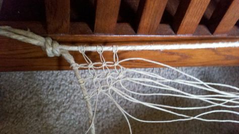 Hemp DIY lizard hammock using pelican knots Bearded Dragon Hammock, Reptile Hammock, Hermit Crab Habitat, Diy Reptile, Bearded Dragon Diy, Bearded Dragon Terrarium, Bearded Dragon Enclosure, Bearded Dragon Cage, Bearded Dragon Habitat