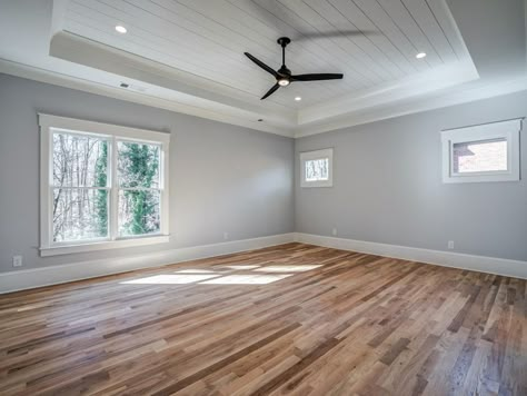 Bedroom Tray Ceiling, Tray Ceiling Bedroom, Tray Ceiling Ideas, Coffer Ceiling, Trey Ceilings, Future Farmhouse, Trey Ceiling, House Ceiling, Shiplap Ceiling