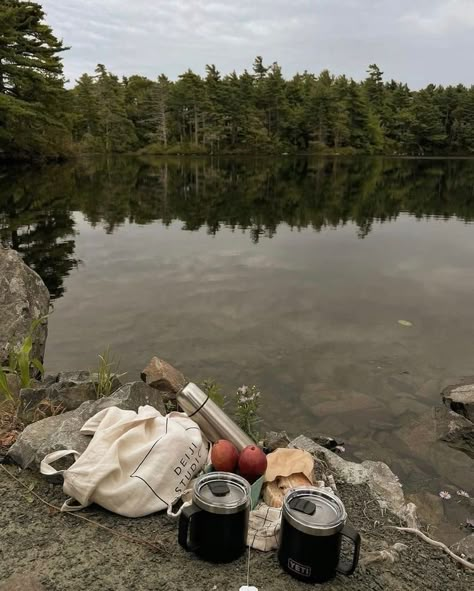 Camping Aesthetic, Camping Outfits, Granola Girl, Autumn Aesthetic, Future Life, Pretty Places, Travel Aesthetic, Van Life, Pretty Pictures