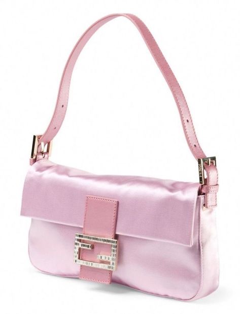 fendi baby pink silk baguette bag Pink Fendi, Cheap Purses, Fall Handbags, Girly Bags, Kelly Bag, Fancy Bags, Fendi Baguette, Luxury Purses, Cheap Handbags