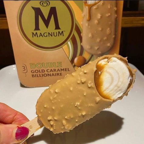 Bad Ice Cream, Magnum Ice Cream, Junk Food Snacks, Ice Cream Stick, Food Babe, Delicacy Food, Yummy Comfort Food, Food Drinks Dessert, Food Obsession