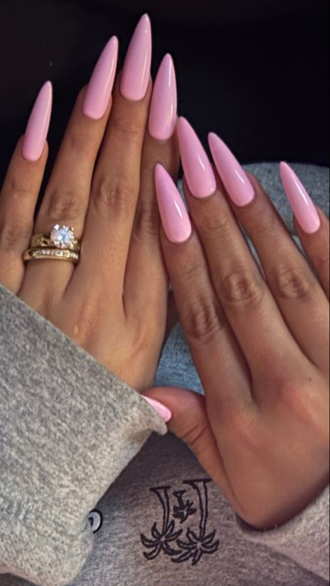 Long Pink Nails, Almond Nails Pink, Pink Tip Nails, Matte Pink Nails, Multicolored Nails, Wow Nails, Hippie Nails, Sassy Nails, Blue Acrylic Nails