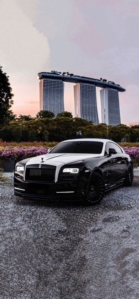 Roys Rolls, Mafia Cars, Rolls Royce Wallpaper, Rain Pictures, Wallpaper Rolls, Super Car, Car Photos, Screen Wallpaper, Car Wallpapers