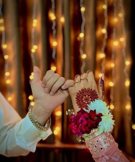 Girly Dp, Couple Hands, Engagement Mehndi Designs, Bride Photography Poses, Wedding Crafts Diy, Cute Muslim Couples, Wedding Couple Poses, Mehndi Designs For Beginners, Classy Photography