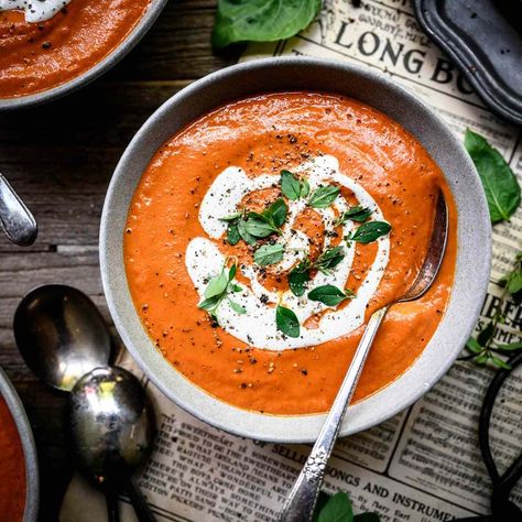 Soup Photography, Whole30 Vegetarian, Dairy Free Soup Recipe, Easy Vegan Soup, Vegan Tomato Soup, Crowded Kitchen, Soup Ideas, Dairy Free Soup, Vegan Grilling