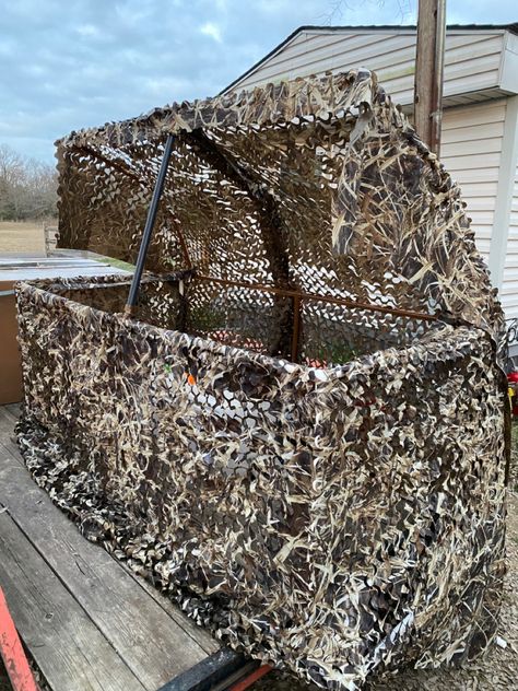 Duck Blind Ideas, Duck Blind Ideas Diy, Diy Duck Blind, Diy Duck Hunting Gear, Goose Blind, Hunting Blinds Diy Deer, Deer Hunting Blinds On Trailer, Duck Hunting Kayak Blind, Boat Blinds