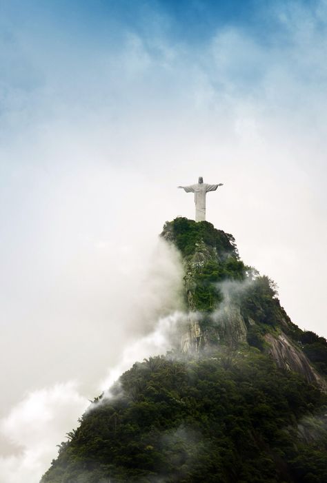 I wish I wish I wish to travel to where I find peace and clarity. South America Travel Photography, Jesus Christ Statue, Jesus Love Images, Christ The Redeemer Statue, Living In Brazil, Cross Wallpaper, Christ The Redeemer, Spiritual Artwork, South America Travel