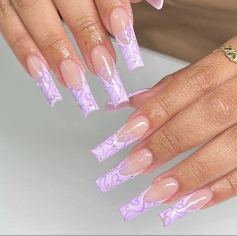 Lilac Acrylic Nails, Lilac Nails Design, Acrylic Nail Designs Coffin, Lilac Nails, Purple Acrylic Nails, Too Loud, Purple Nail Designs, Diy Acrylic Nails, Colored Acrylic Nails