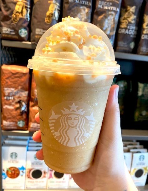 Starbucks Ice Cream, Vanilla Frappuccino, Butter Pecan Ice Cream, Iced Starbucks Drinks, Ice Cream Drinks, Secret Starbucks Drinks, Starbucks Secret Menu Drinks, Starbucks Secret, Pecan Ice Cream