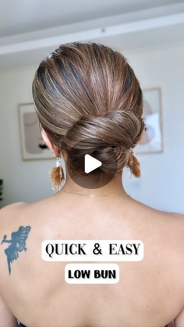 3,679 likes, 78 comments - knot_me_pretty August 3, 2023: "Quick & Easy Low Bun 😳😍🤩 . . . . #bun #bunhairstyle #updo #updohairstyles #lowbun #lowbunhairstyle #hair #hairtutorial #easyhair..." Volleyball Hairstyle, Easy Low Bun, Mens Summer Hairstyles, Hair 4c, Diy Hair Accessories Ribbon, Knot Bun, Hair Flyer, Low Bun Hairstyles, Short Hair Bun