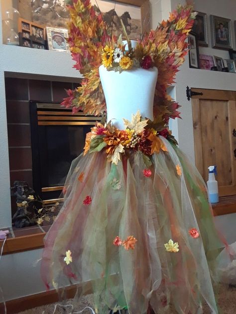 Fall Elf Costume, Autumn Fairy Dress, Autumn Fairy Costume Diy, Pumpkin Fairy Costume, Acorn Fairy Costume, Easy Diy Fairy Costume, Fall Fairy Costume Diy, Fairy Costume Adult Diy, Nature Fairy Costume Diy