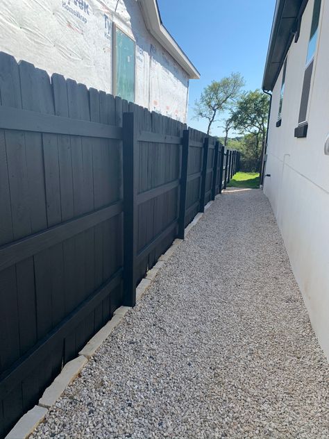 Modern Fence Stain Colors, Charcoal Fence, Painted Wood Fence, Fence Colours, Dark Grey Houses, Solid Stain, Charcoal Paint, Fence Stain, Pool Care