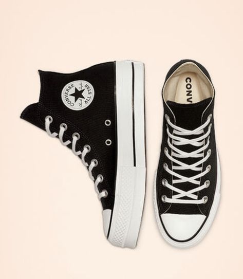 Canvas Platform Chuck Taylor All Star, 90s Girl Bands, Converse Style Women, All Star Platform, Photographie Indie, Platform Chucks, Womens High Top Shoes, Chuck Taylor All Star Lift, All Stars Converse