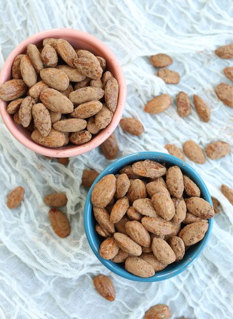 cocoa dusted almonds recipe amazing healthy good Almonds Recipe, Snack Mix Recipes, Cabinet Color, Candy Desserts, Snack Mix, Almond Recipes, Whole 30, Keto Snacks, Sweets Treats