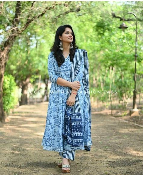 Pakistani Partywear Readymade Cotton Indigo Bagru hand block print anarkali style Kurta, pant and dupatta set with gotta detailing work, Block Print Anarkali, Printed Anarkali Suits, Cotton Anarkali, Anarkali Kurti, Designer Anarkali, Kurtis With Pants, Indian Prints, Dupatta Set, Special Dresses