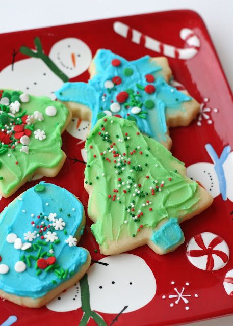 Butter Frosting Recipe, Sugar Cookie Recipe For Decorating, Halloween Sugar Cookies Decorated, Christmas Sugar Cookie Recipe, Christmas Sugar Cookie, Decorated Christmas Cookies, Cookie Decorating Kits, Halloween Cookies Decorated, Halloween Sugar Cookies