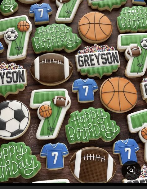 Football Sugar Cookies, Soccer Cookies, Football Theme Birthday, Baby First Birthday Themes, Football Cookies, Royal Iced Cookies, Sports Theme Birthday, Crazy Cookies, Graduation Cookies