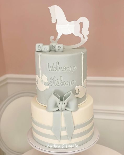 Welcome Baby Boy Cake, Vanilla Cake Design, Rocking Horse Cake, Bolo Buttercream, Welcome Baby Cake, Horse Cake Toppers, Decor Boho Chic, Bow Cakes, Horse Cake