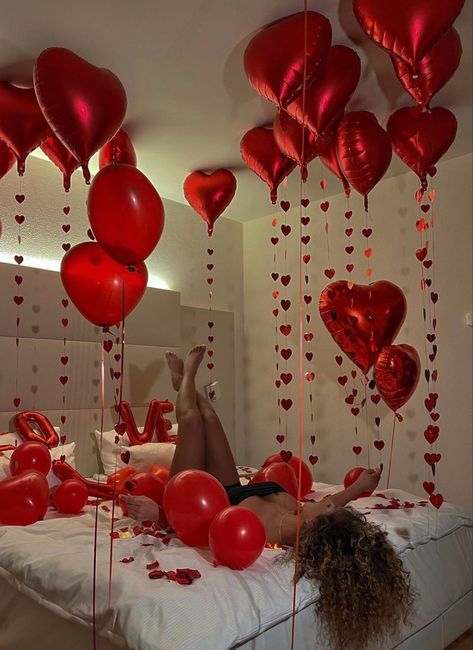 Surprise For Bf, Balloon Room Decor, Valentine Hotel, Valentine's Day Hotel, Vday Photoshoot, Girlfriend Proposal, Vday Shoot, Valentine Backdrop, 40th Birthday Party Decorations