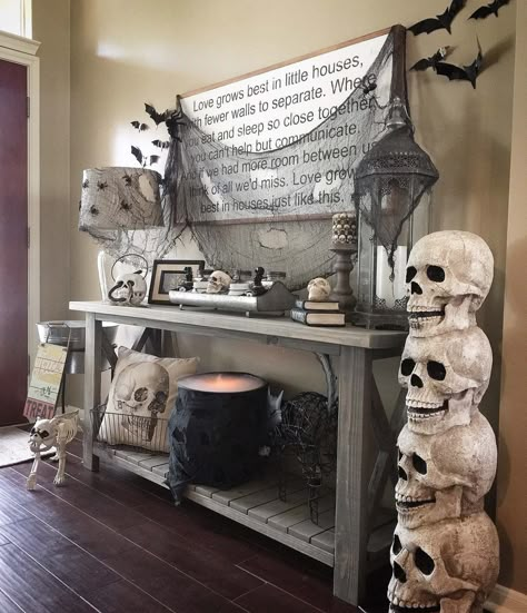 25 Ideas To Style Your Console Table With Spooky Halloween Decorations Halloween Decorations Indoor Scary, Halloween Living Room Decor, Cheap Halloween Diy, Apartments Interior, Diy Halloween Dekoration, Cheap Diy Halloween Decorations, Halloween Living Room, Dekorasi Halloween, Halloween Decor Diy