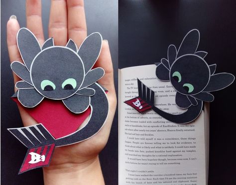 Easy Origami For Kids, Bookmark Diy, Dragon Bookmark, Dragon Ideas, Handmade Bookmarks Diy, Origami Ball, Origami Bookmark, Origami Dragon, Creative Bookmarks