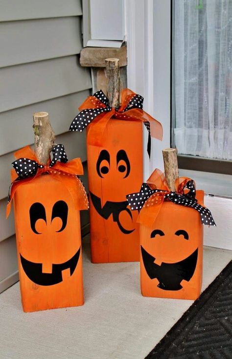 2x4 Wood Crafts, Halloween Signage, Easy Halloween Craft, Diy Halloween Crafts, Halloween Craft Ideas, Spooky Diy, Fall Wood Crafts, Halloween Wood Signs, Halloween Wood Crafts