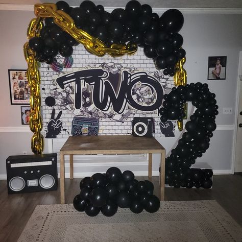 Hip Hop Bday Party Ideas, 2pac Party Theme, Straight Outta My Twenties Party Decor, Old School Hip Hop Party Theme, Two Legit To Quit Birthday Decorations, Hiphop Theme Birthday Party, 2legit2quit Party, Hip Hop Birthday Party Ideas For Adults, Rapper Themed Birthday Party