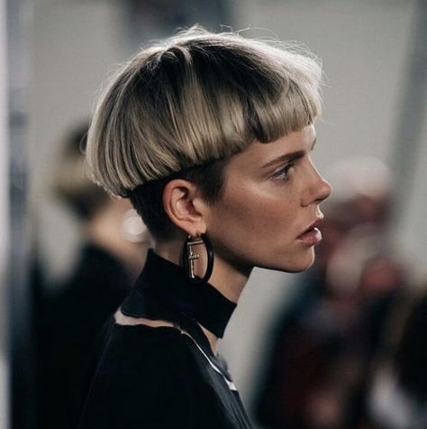 Pageboy Hairstyle, Pageboy Haircut, Bowl Haircuts, Tomboy Hairstyles, Girl Haircuts, Bowl Cut, Trendy Short Hair Styles, Short Bob Hairstyles, Short Hairstyles For Women