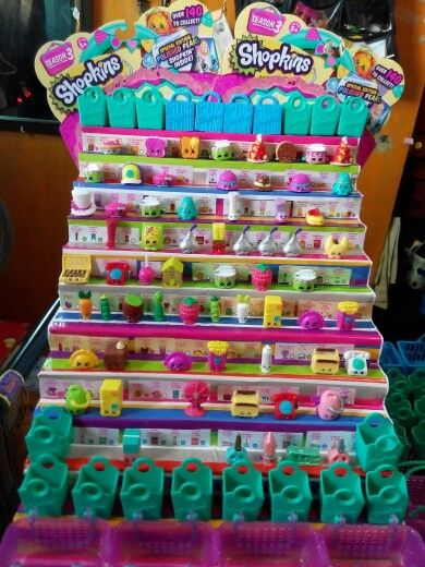 Diy-ing Shopkins season 3 display stands #shopkinsworld Nom Noms Toys, Shopkins Bday, Funko Pop Display, Shopkins Toys, Shopkins Birthday, Jungle Baby Shower Theme, Childhood Memories 2000, American Girl Doll Crafts, Nostalgic Toys