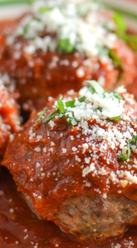 Giant Meatballs Baked In Tomato Sauce ~ Absolutely delicious Giant Meatball Recipe, Large Meatballs, Giant Meatballs, Meatballs Baked, Italian Meatballs Recipe, Meatball Recipes Easy, Meatball Bake, How To Cook Meatballs, Homemade Tomato Sauce