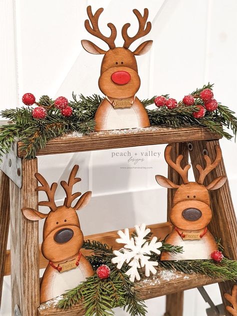 Dive into festive fun by crafting delightful reindeer art pieces using paint tutorials and wood materials, ideal for outdoor decorations during the winter holidays! Reindeer Art Projects, Reindeer Art, Cut Crafts, Styrofoam Art, Paint Tutorials, Diy Christmas Paintings, Santa's Reindeer, Free Paint, Christmas Tree Truck