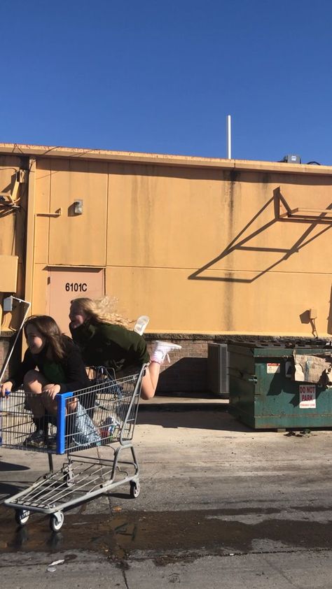 Shopping cart with friend Riding In A Shopping Cart, Person In Shopping Cart, Shopping Cart Pictures, Shopping Cart Aesthetic, Shoping Cart, Posing Reference, Hangout Ideas, Pookie Nation, Grocery Cart