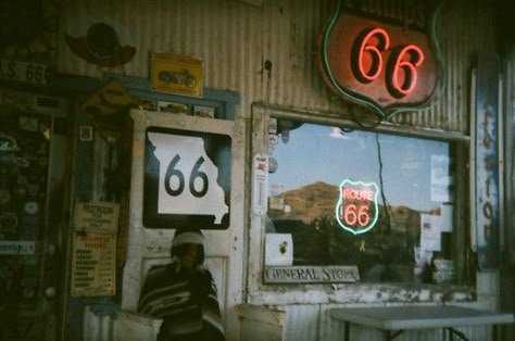 Route 66 Aesthetic, Americana Aesthetic, Route 66 Road Trip, Indiana State, Travel Route, American Gothic, Southern Gothic, Western Aesthetic, Vintage Americana