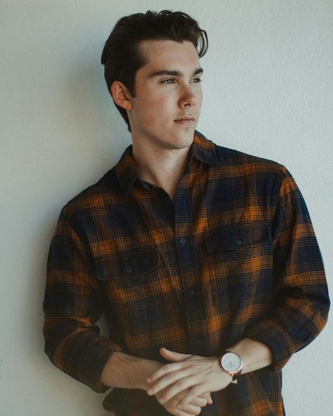 Jeremy Shada, Netflix Tv, Ghost Boy, Cute Actors, Attractive People, Future Boyfriend, Serie Tv, Actors