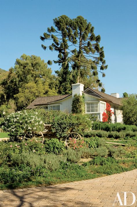 Fairytale Houses, San Ysidro Ranch, The Hacienda, Storybook House, Cute Cottages, Storybook Homes, California Ranch, San Ysidro, Storybook Cottage