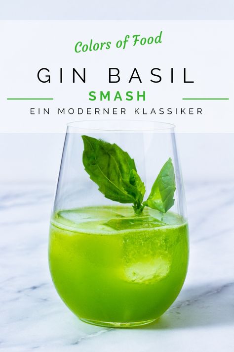 Happy New Year: Gin Basil Smash Easy Cocktail Recipes Vodka, Gin Basil Smash, Tonic Cocktails, Easy Lemonade Recipe, Easy Gin Cocktails, Basil Cocktail, Strawberry Basil Lemonade, Cocktail Recipes Tequila, Basil Smash