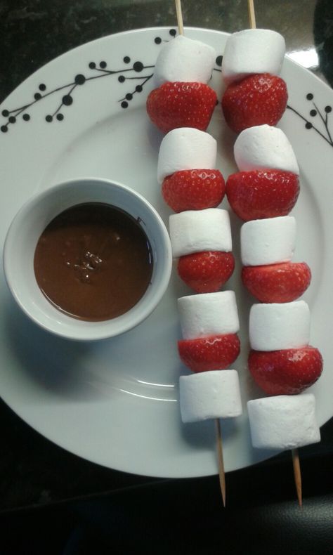 @annadoble My yummy strawberry and marshmallow skewers with a chocolate dip! Strawberry And Marshmallow Skewers, Strawberry And Marshmallow, Marshmallow Skewers, Marshmallow Sticks, Chocolate Dip, Chocolate Dipped Marshmallows, Chocolate Marshmallows, Chocolate Strawberry, Chocolate Strawberries