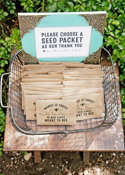 Event Planning Guide, Creative Wedding Favors, Seed Wedding Favors, Inexpensive Wedding Favors, Best Wedding Favors, Wedding Favors Cheap, Favors Diy, Harry Winston, Diy Wedding Favors