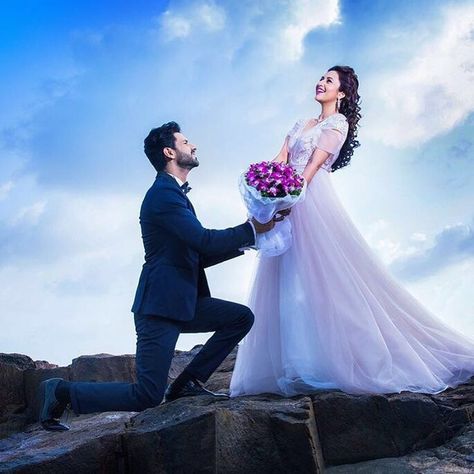 Propose Day Photo, Unique Profile Picture, Profile Picture For Whatsapp, Propose Day Images, Early Marriage, Country Wedding Ceremony, Vivek Dahiya, Imagination Photography, Divyanka Tripathi