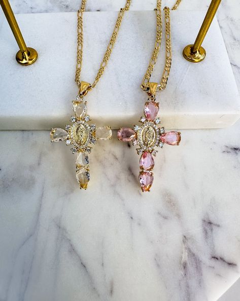 "18k gold plated 20\" chain Cubic zirconia diamonds" Virgen Maria Necklace, Pink Cross Necklace, Latina Jewelry, Dope Jewelry Accessories, Diamond Cross Necklace, Jewelry Cross, Napa Ca, Pink Diamonds, Mexican Jewelry