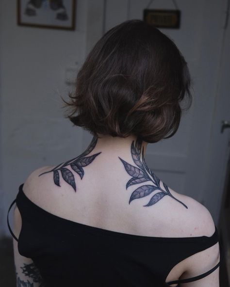 Shoulder Leaves Tattoo, Shoulder Neck Tattoo, Shoulder Neck Tattoos, Neck Shoulder Tattoo, Floral Neck Tattoo, Botanical Tattoos, Nape Tattoo, Botanical Tattoo, Tattoo Placement