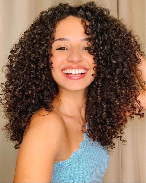 Curly Hairstyle For Women, Long Layered Curly Hair, 3b Curly Hair, 3b Hair, Cut Layers, Hairstyle For Women, Wave Brush, Natural Curly Hair Cuts, 3c Hair